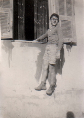 Pommy at home circa 1939